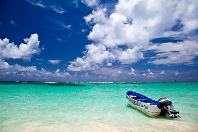 Das berühmte türkise, karibische Meer - Punta Cana im Juli