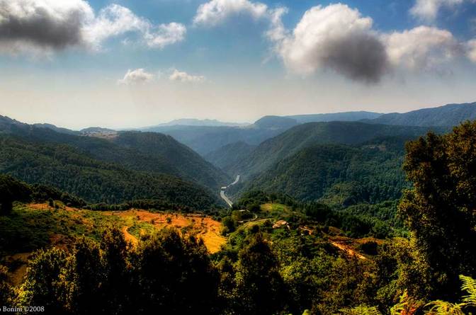 August in Kalabrien: Das traumhafte Panorama des berühmten Bergmassivs Aspromonte