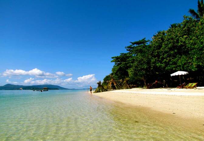 Warmes Meer am Paradiesstrand - Phuket, aufgenommen im November