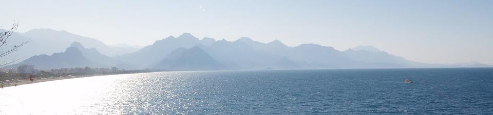 Fantastische Lichtstimmung am Meer vor Antalya